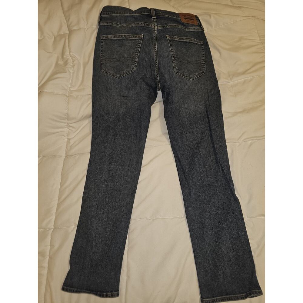 Levi Signature‎ Gold Women’s Slim Fit Blue Jeans Size 30 Mid Rise - Picture 2 of 7
